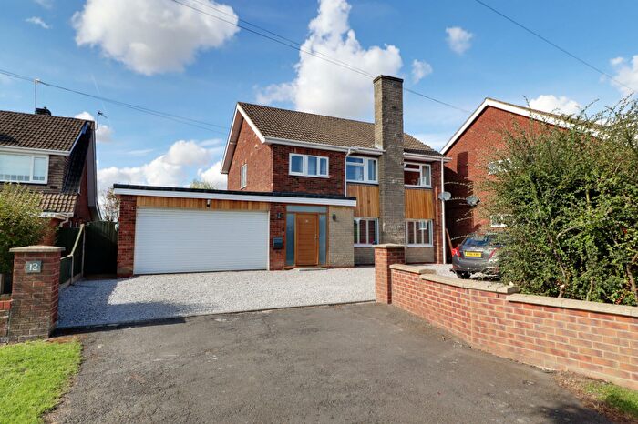 4 Bedroom Detached House For Sale In Mill Lane, Westwoodside, DN9