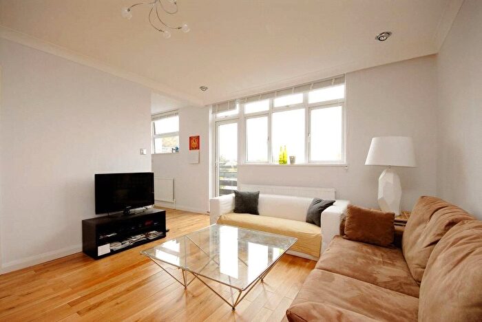 2 Bedroom Flat To Rent In Haverstock Hill London, NW3