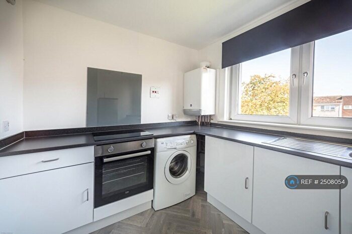 1 Bedroom Flat To Rent In Kirktonholm Place, Kilmarnock, KA1