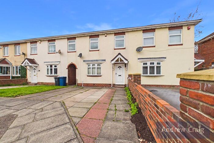 4 Bedroom Terraced House For Sale In Honeysuckle Avenue, South Shields, NE34