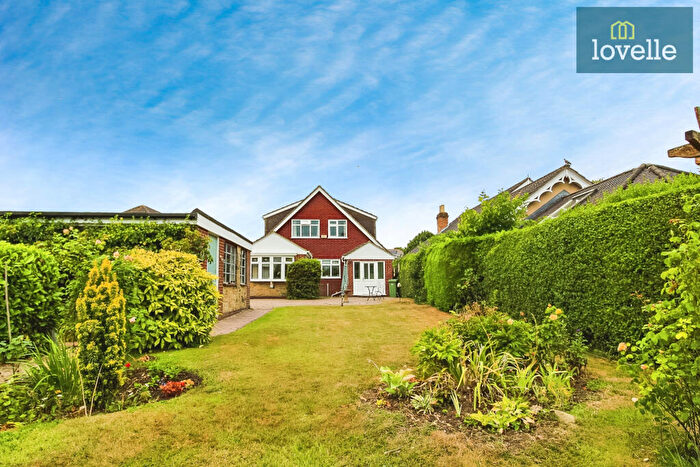 4 Bedroom Detached House For Sale In Waltham Road, Scartho, Grimsby, DN33