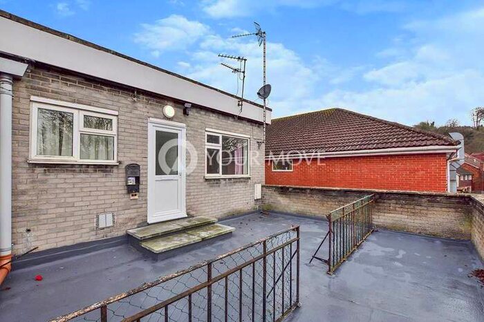 3 Bedroom Apartment To Rent In Walderslade Road, Chatham, Kent, ME5