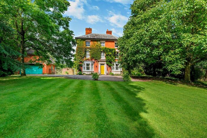 6 Bedroom Country House For Sale In Holywell, Shrewley, CV35
