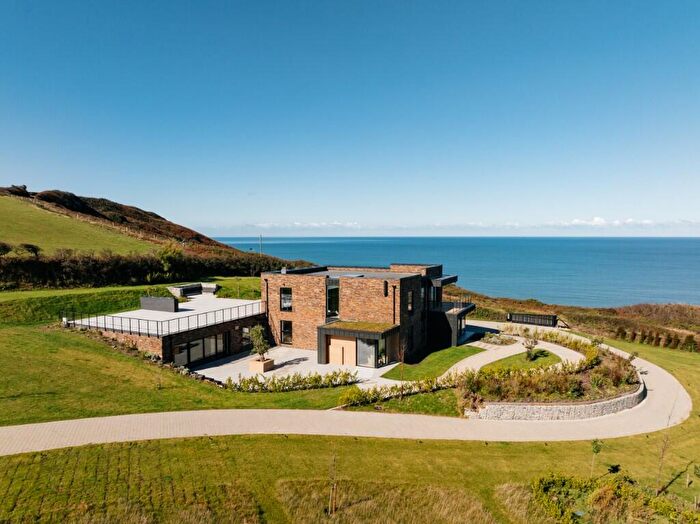 5 Bedroom Detached House For Sale In Nr Bude, North Cornwall, EX23