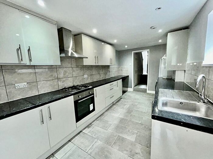 4 Bedroom Semi Detached House To Rent In Lower Road, Harrow, HA2