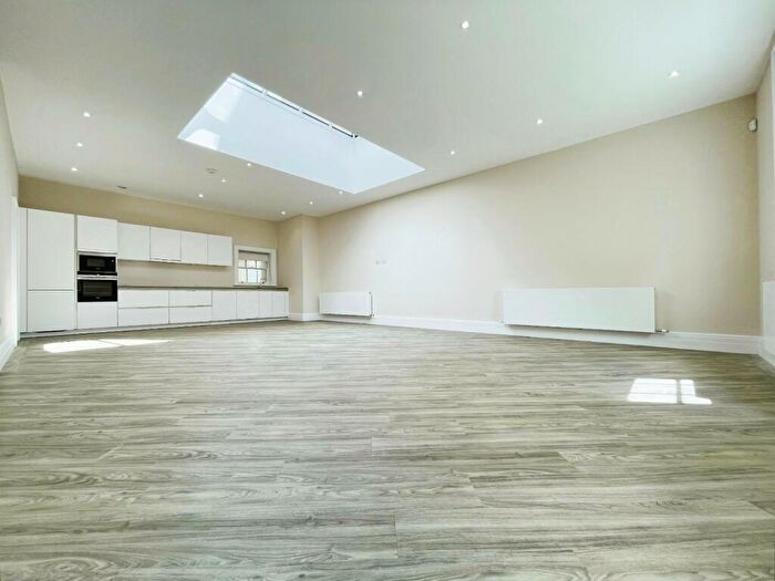 2 Bedroom Flat For Sale In Greenbank Hall, Eaton Road, Chester, CH4