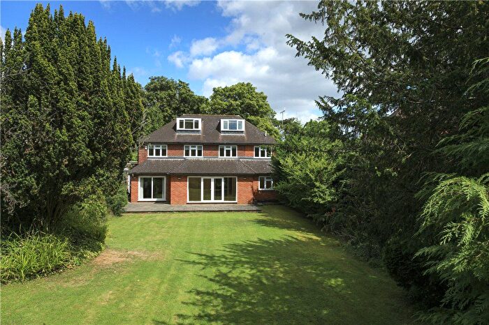 5 Bedroom Detached House For Sale In Traps Lane, New Malden, KT3