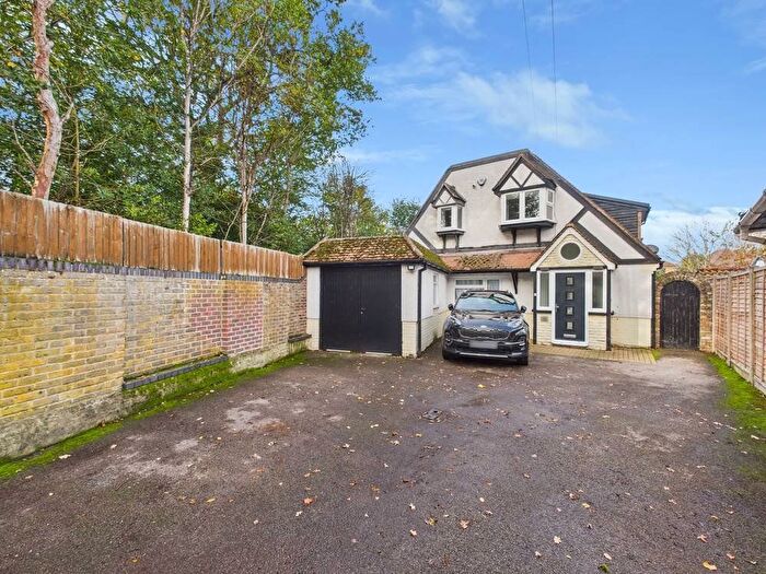 4 Bedroom Detached House For Sale In Ashford Avenue, Ashford, Surrey, TW15