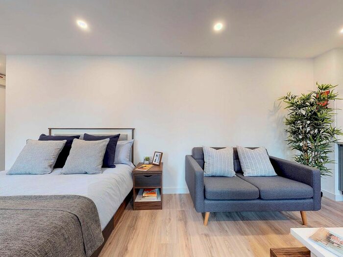 Studio To Rent In Furnival Square, Sheffield, S1