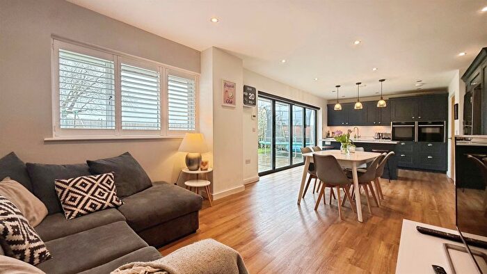 4 Bedroom Detached House For Sale In Kineton Road, Pillerton Priors, Warwick, CV35