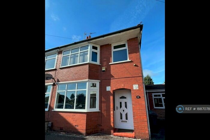 4 Bedroom Semi-Detached House To Rent In Croftson Avenue, Ormskirk, L39