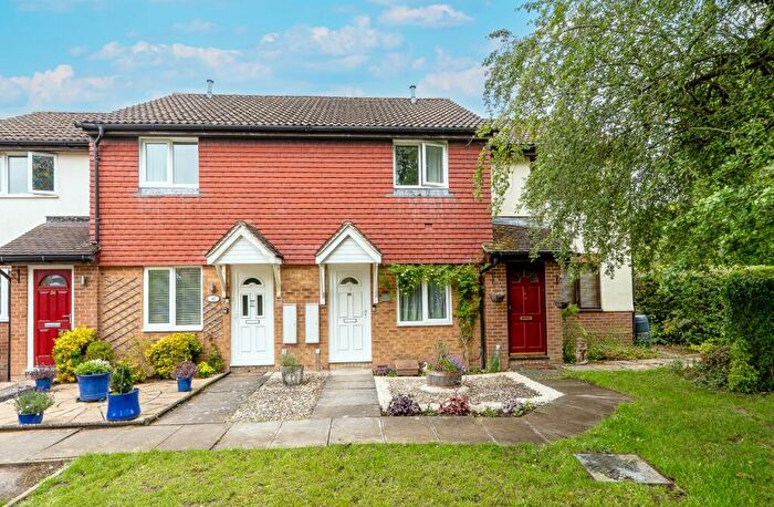 2 Bedroom Terraced House For Sale In Glenmore Road, Carterton, Oxfordshire, OX18