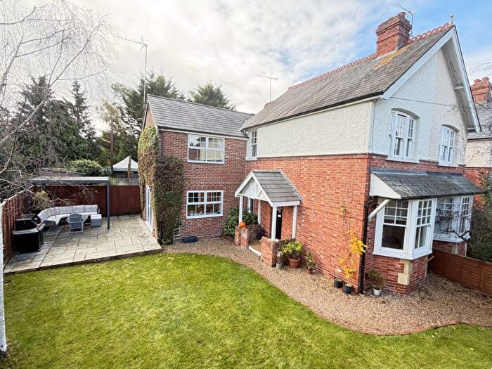 3 Bedroom Property For Sale In Spring Gardens, Ascot, SL5