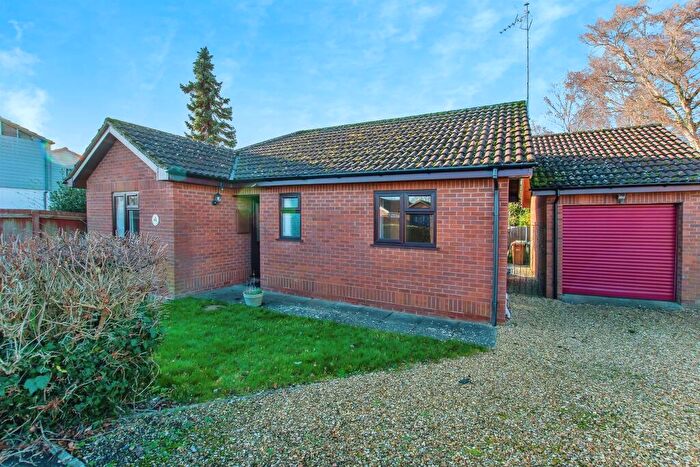 3 Bedroom Detached Bungalow For Sale In Woolcroft Close, Leverington, Wisbech, PE13