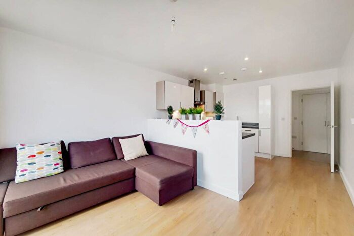 1 Bedroom Flat To Rent In Knightley Court, Canning Road, Wealdstone, Harrow, HA3