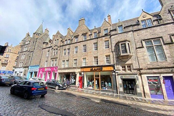 3 Bedroom Terraced House To Rent In , St Mary's Street, Edinburgh, EH1
