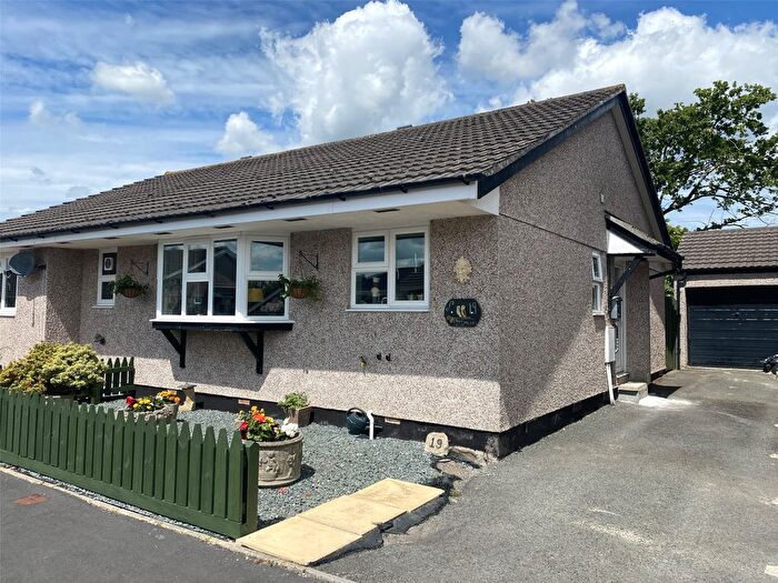 2 Bedroom Semi-Detached Bungalow For Sale In Moorfield Road, St. Giles-On-The-Heath, Launceston, Cornwall, PL15