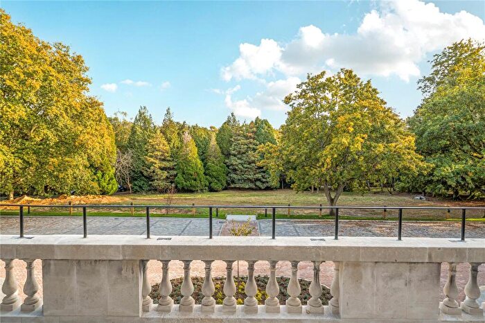 2 Bedroom Apartment For Sale In Brunswick Road, Deepcut, Camberley, Surrey, GU16