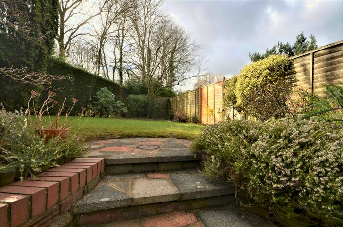 1 Bedroom End Of Terrace House To Rent In Horsham, West Sussex RH12