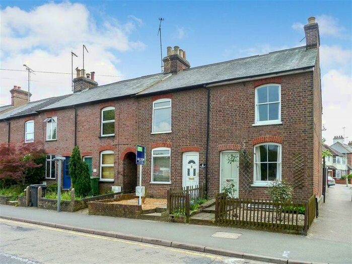 2 Bedroom Terraced House To Rent In Grove Road, Harpenden, AL5