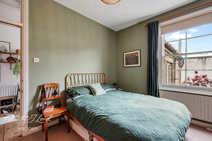 1 Bedroom Terraced House For Sale In Seal Street, London, E8