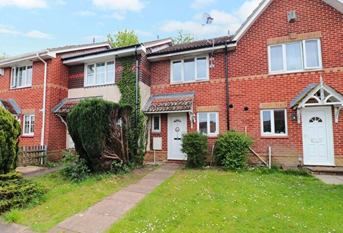 2 Bedroom Terraced House For Sale In Hedley Gardens, Hedge End, SO30
