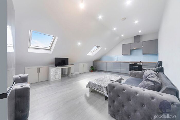 1 Bedroom Flat To Rent In Central Road, Morden, SM4