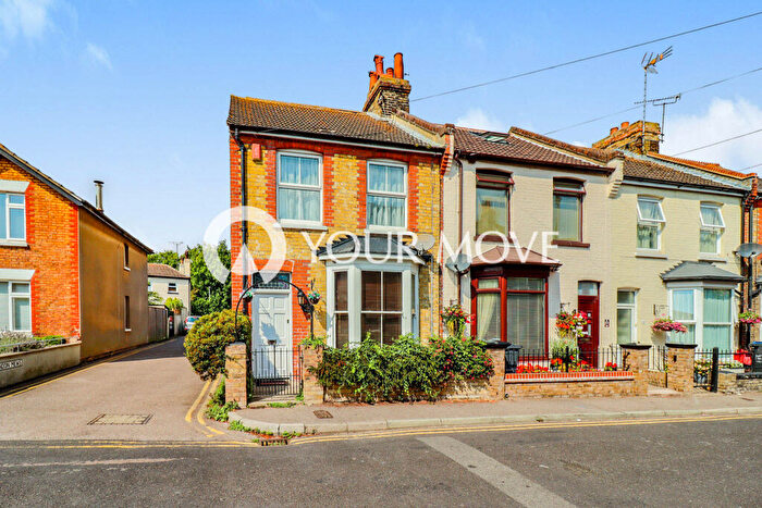 2 Bedroom End Of Terrace House To Rent In Clarendon Road, Broadstairs, Kent, CT10