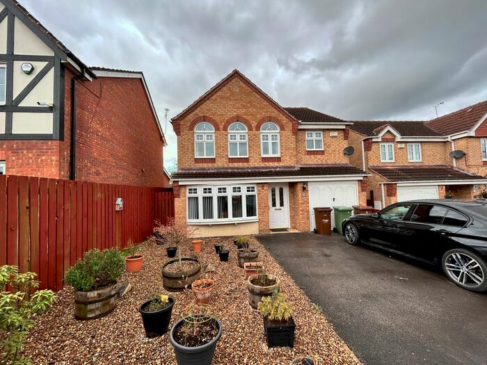 4 Bedroom Property To Rent In Carr Beck Road, Whitwood, Castleford, WF10