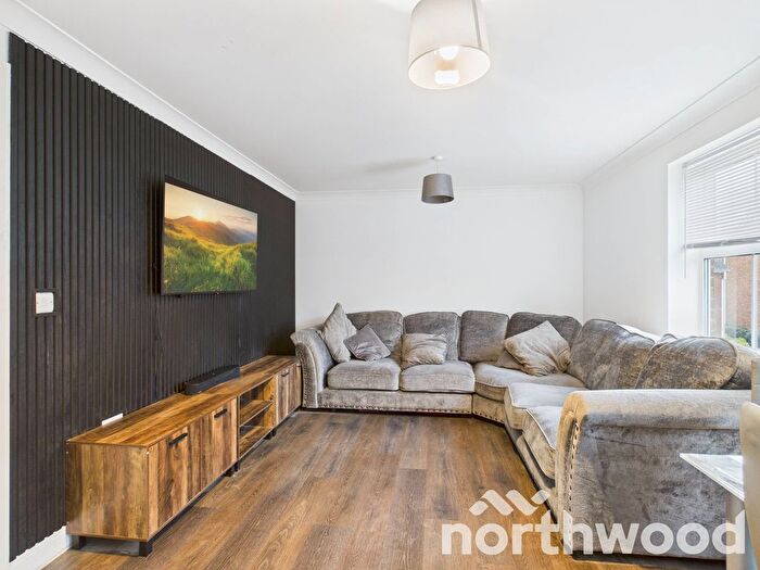 2 Bedroom Flat For Sale In Swaffer Way, Singleton, Ashford, TN23