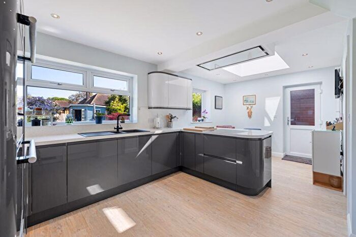 3 Bedroom Semi-Detached House For Sale In Hermitage Close, Chichester, PO20