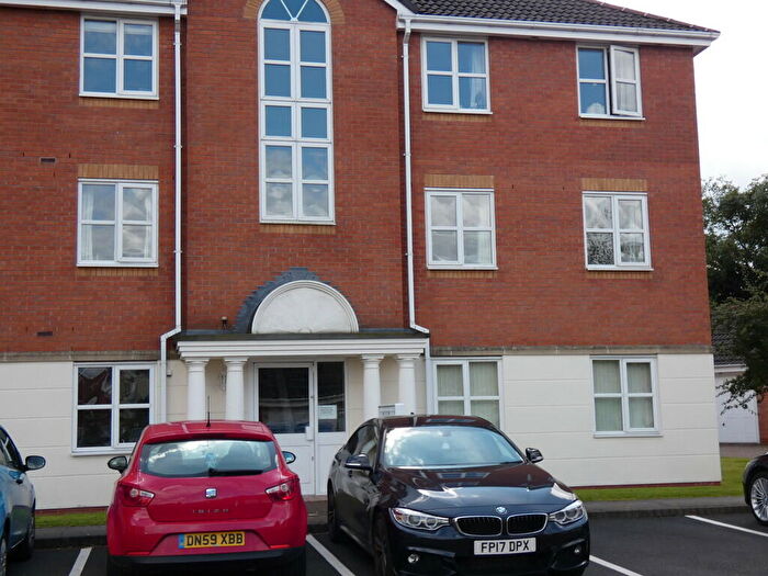 2 Bedroom Flat To Rent In Wyndley Close, Sutton Coldfield, B74