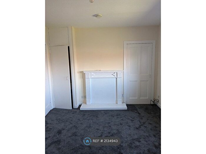 2 Bedroom Flat To Rent In Deanfield Terrace, Bo'ness, EH51