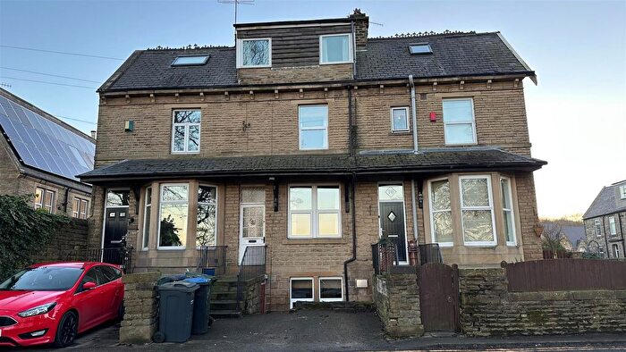 2 Bedroom Terraced House To Rent In The Grove, Greengates, Bradford, BD10