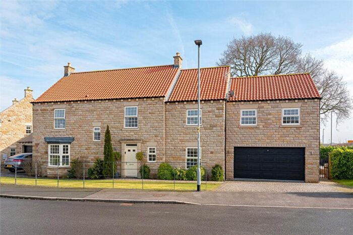 6 Bedroom Detached House For Sale In Ings Walk, Wetherby, LS22