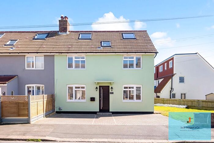 5 Bedroom Property For Sale In Brambledean Road, Portslade, Brighton, BN41