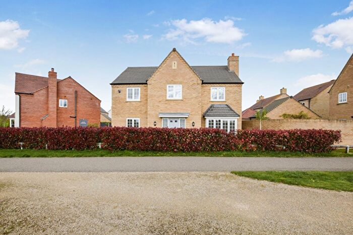 4 Bedroom Detached House For Sale In Somning Close, Alconbury Weald, PE28