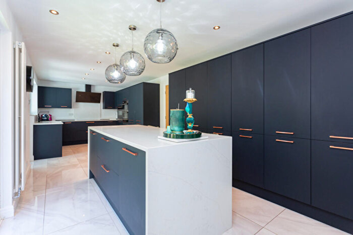 4 Bedroom Detached Bungalow For Sale In Gregson Way, Fulwood, PR2