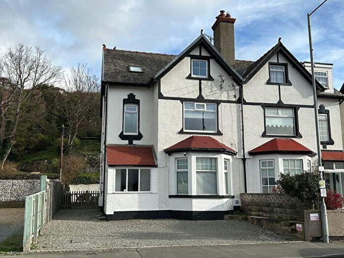 5 Bedroom Semi-Detached House For Sale In Station Road, Deganwy, LL31