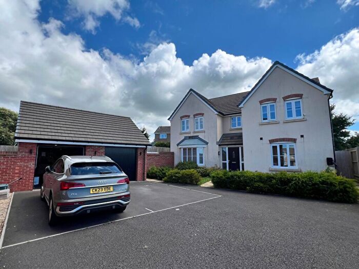 4 Bedroom Detached House For Sale In Greenmeadow Way, Rhoose, CF62