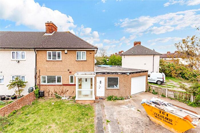 3 Bedroom Semi-Detached House For Sale In Hardie Road, Dagenham, RM10