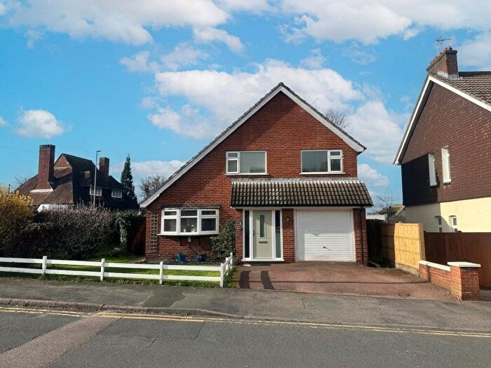 4 Bedroom Detached House For Sale In Danvers Road, Mountsorrel, LE12