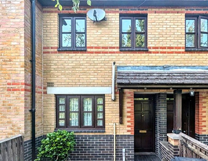 4 Bedroom Terraced House For Sale In Pownsett Terrace, Alder Walk, Ilford, IG1