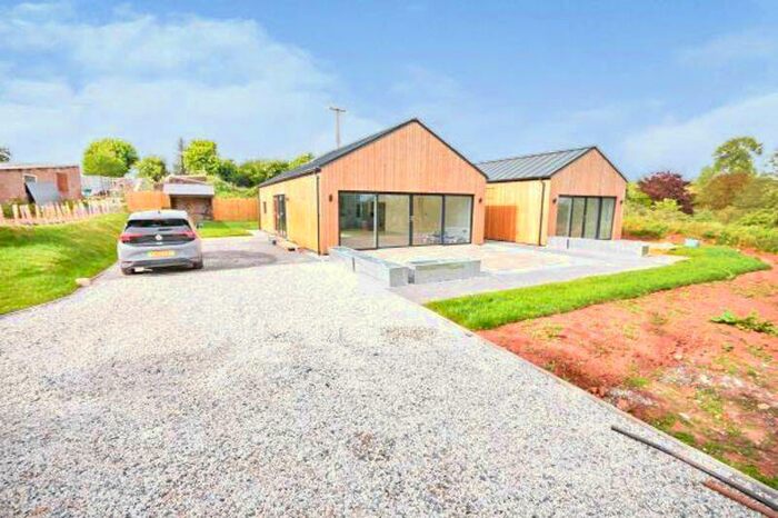 4 Bedroom Detached Bungalow To Rent In Elston, Crediton, EX17