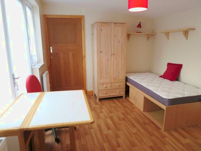 Studio To Rent In Herbert Road, Kingston, KT1