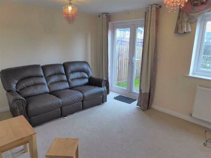 2 Bedroom Semi-Detached House To Rent In Metcombe Way, Beswick, M11