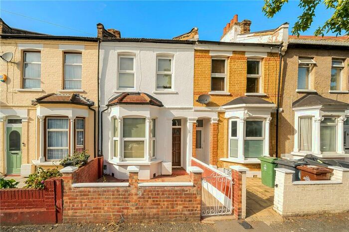 4 Bedroom House To Rent In Sedgwick Road, London, E10