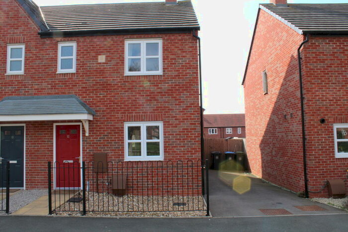 3 Bedroom Semi-Detached House To Rent In Gundulf Road, Meon Vale, Stratford Upon Avon, CV37