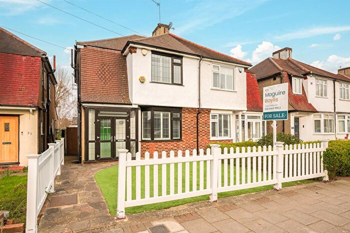 3 Bedroom Semi-Detached House For Sale In Baston Road, Hayes, BR2