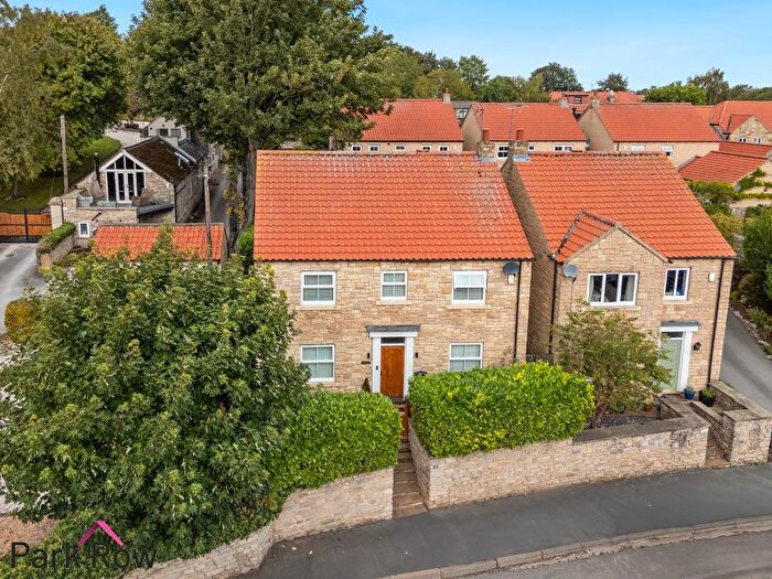 4 Bedroom Detached House For Sale In High Street, South Milford, Leeds, LS25